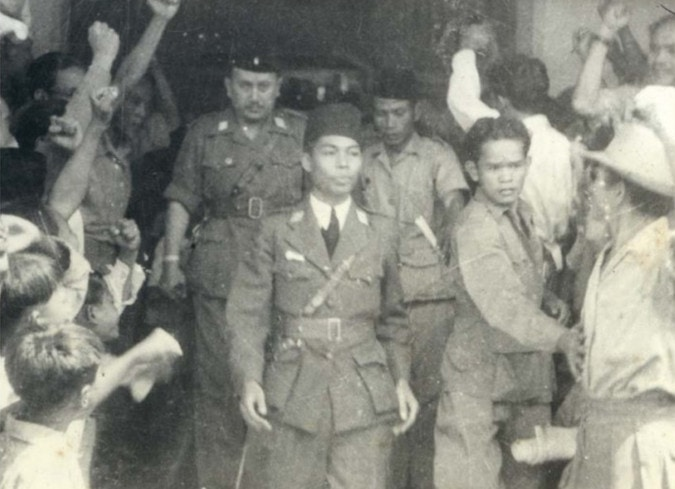 Pahlawan Gila dari Masa Revolusi!