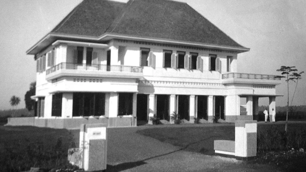Momen Genting Kemerdekaan 1945: Fakta Sejarah Terlupakan yang Jarang Diceritakan 4 Momen Genting Kemerdekaan 1945: Fakta Sejarah Terlupakan yang Jarang Diceritakan
