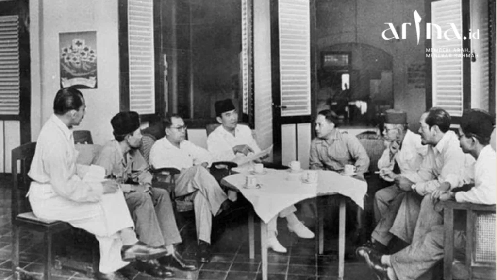 Momen Genting Kemerdekaan 1945: Fakta Sejarah Terlupakan yang Jarang Diceritakan 2 Momen Genting Kemerdekaan 1945: Fakta Sejarah Terlupakan yang Jarang Diceritakan