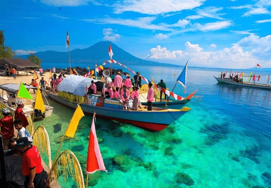 Tradisi Lokal Indonesia Perkuat Semangat Kemerdekaan 2025: 7 Ritual Warisan yang Masih Hidup 8 Tradisi Lokal Indonesia Perkuat Semangat Kemerdekaan 2025: 7 Ritual Warisan yang Masih Hidup