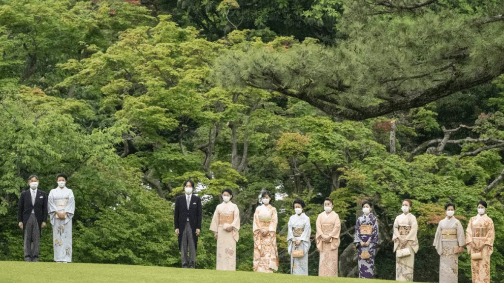 Jepang 660 SM Tak Terkalahkan: Dinasti Tertua Dunia 3 Jepang 660 SM Tak Terkalahkan: Dinasti Tertua Dunia