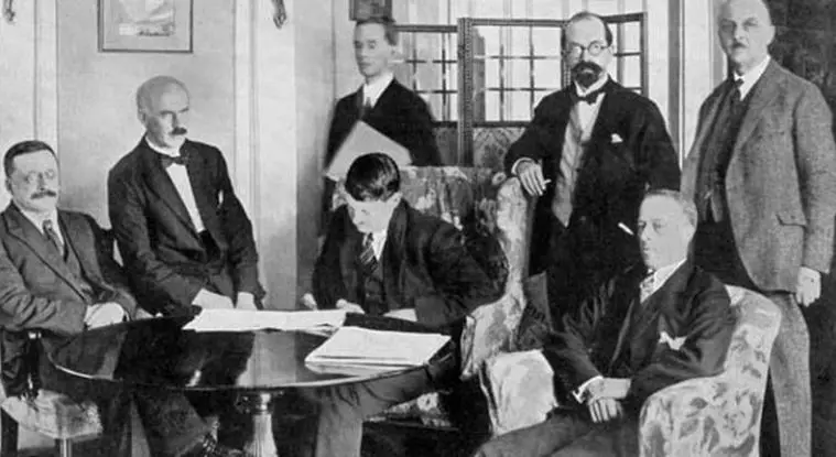 Sejarah Kemerdekaan Irlandia: Perjuangan Panjang dari Pemberontakan hingga Negara Merdeka 1 Sejarah Kemerdekaan Irlandia: Perjuangan Panjang dari Pemberontakan hingga Negara Merdeka